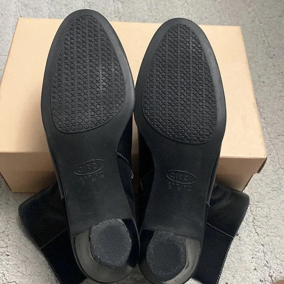 Joan & David Circa Boots 7 1/2 M - Picture 4 of 9